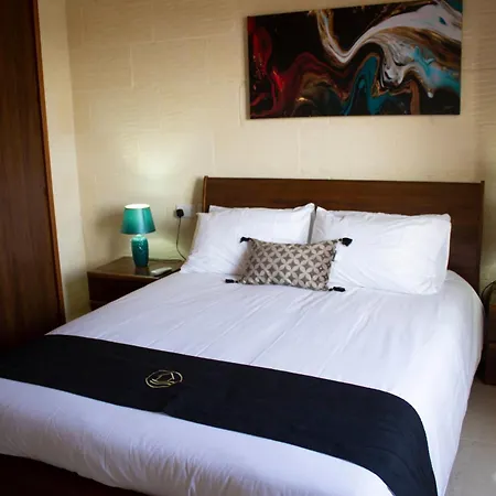 Kenn Gozitan And Pool - Happy *