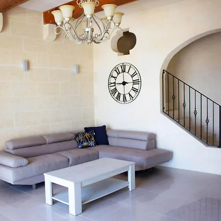 Apartment Kenn Gozitan And Pool - Happy Santu Pietru