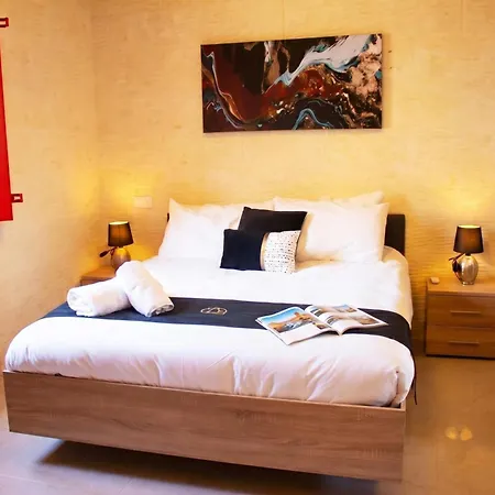 Kenn Gozitan And Pool - Happy Apartament *